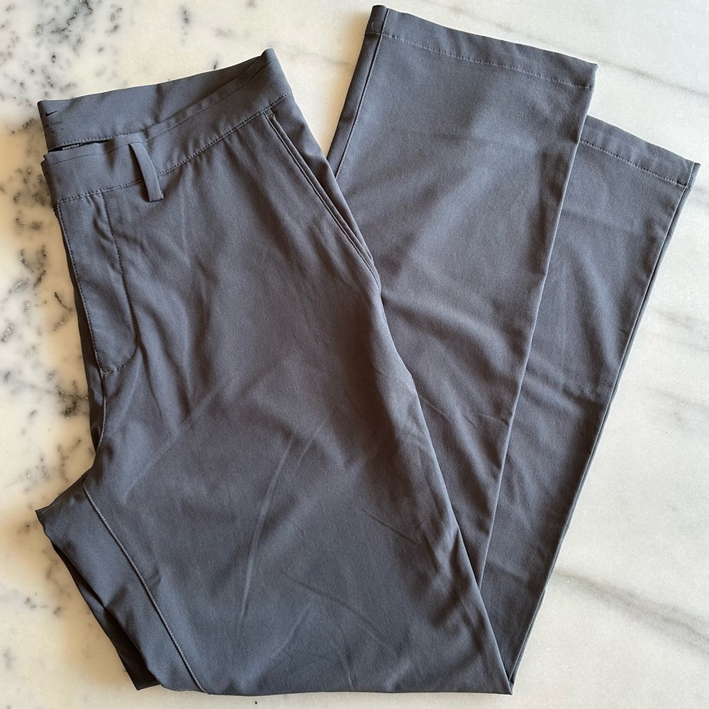 Nike Standard Fit Gray Golf Pants Size 30 x 30